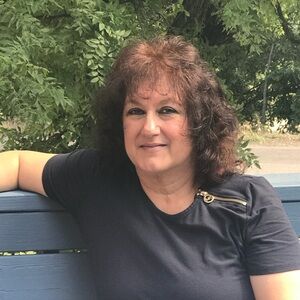 Meet your Posher, Robyn